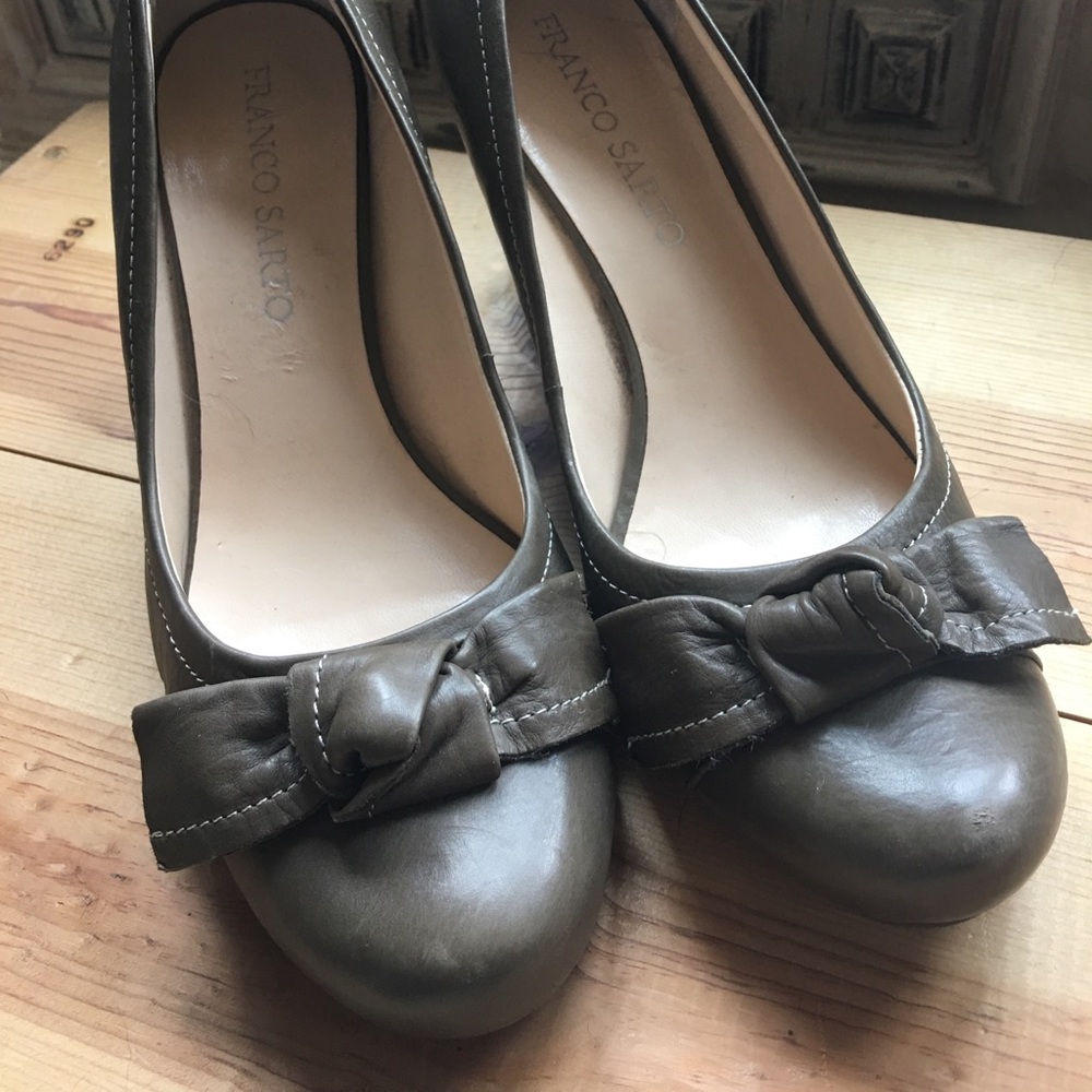 Franko Sarto wedge heels ~ leather~